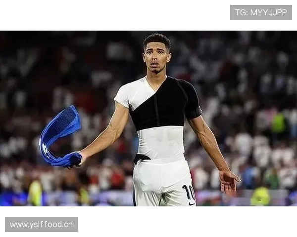 贝林厄姆从中场到影锋的战术转型逻辑解析 贝林厄姆从中场到影锋的战术转型逻辑解析