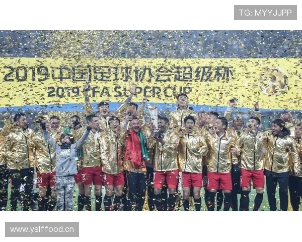 上海海港联赛统治力变化,球队状态波动影响赛季争冠走势 上海海港联赛统治力变化,球队状态波动影响赛季争冠走势